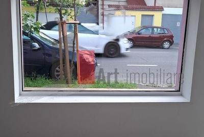 Spațiu comercial, de 28 mp, în Dămăroaia - 8