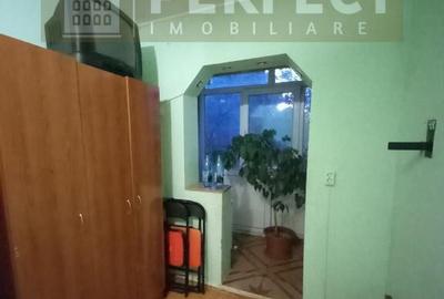 Apartament 2 cam, et. 2/4 , Cosminele - 44500 euro - 2