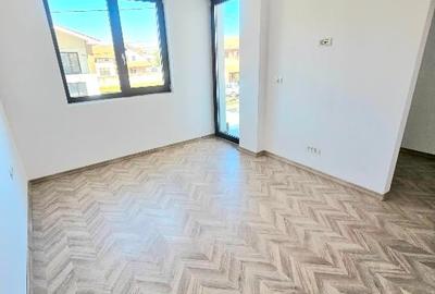 Duplex individual despartit prin camera tehnica P+E+Pod, Zona Planete - 14