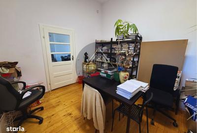 Spațiu comercial, de 65 mp, în Central - 6