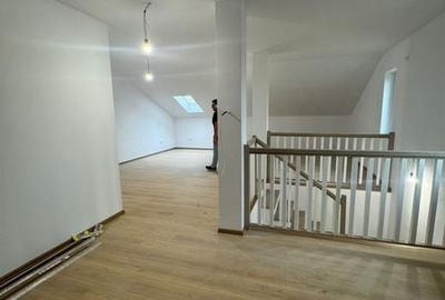 Casă cu 4 camere cu Teren 165 Mp în Săcălaz - 1