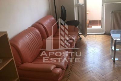Garsonieră decomandată în Complex Studențesc