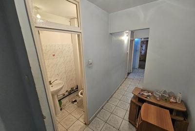 Apartament 3 camere decomandat zona Nicolina 2 Scoala Alecu Rossu - 8