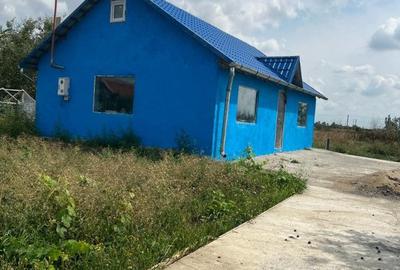 Casă cu 2 camere cu Teren 2880 Mp în Țipar - 8