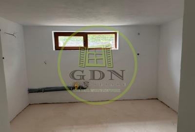 Duplex deosebit cu vedere panoramica spre munti si padure – Tocile, Sadu - 6