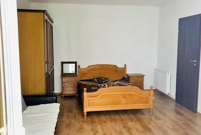 Apartament in zona Stejarlui  , 2 camere plus balcon , parter inalt. - 3