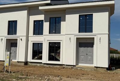 Case insiruite pe Calea Urseni pozitionare excelenta, cu utilitati Case insiruite pe Calea Urseni pozitionare excelenta, cu utilitati - 2