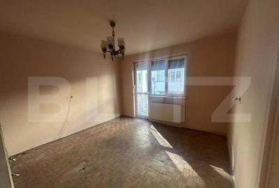 Apartament cu 3 camere,60 mp,zona centrala - 1