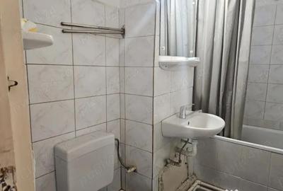 Apartament cu 3 camere decomandat în Noua - 4
