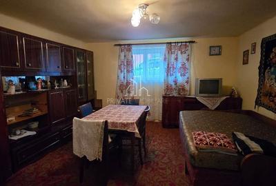 Casă cu 4 camere cu Canalizare în Central - 4