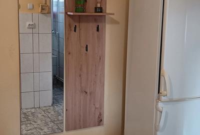 Inchiriez apartament 2 camere Brad - 2