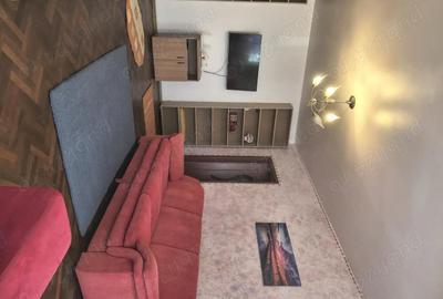 Apartament cu 3 camere semidecomandat în Central - 2