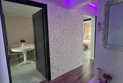 PROPRIETAR Vand apartament 3 camere - 3