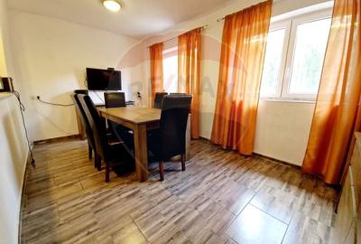 CHIRIE - Casa  4 camere , curte ,  zona LPS - 11