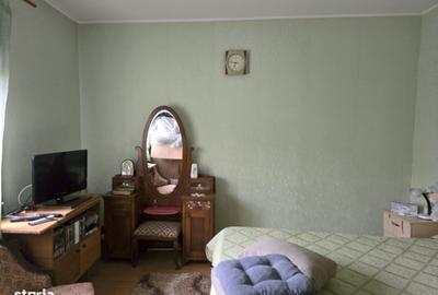 Casă cu 7 camere cu Teren 3800 Mp în Central - 8