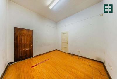 Apartament cu 6 camere în Central - 11