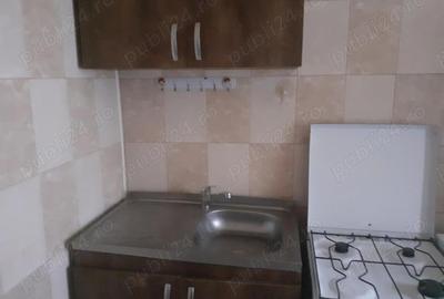 Inchiriere Garsoniera, parter fara balcon, mobilata si utilata asa cum se vede in poze zona Obor - 6