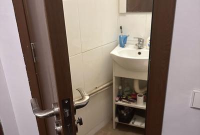Apartament cu 2 camere decomandat în P-ța Universității - 15