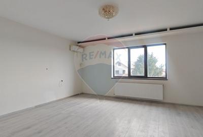 Duplex cu 9 camere cu Teren 1161 Mp în Berceni - 16