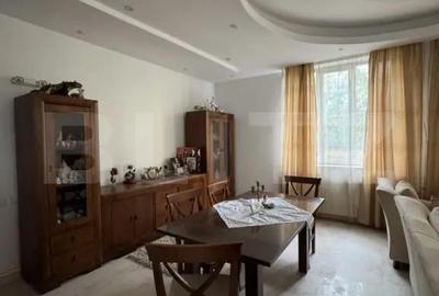 Casă cu 7 camere cu Teren 230 Mp în Central - 18