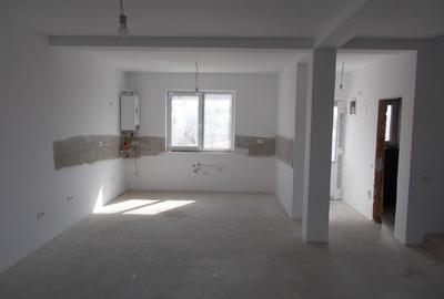 Duplex cu 4 camere cu Teren 287 Mp în Moșnița Nouă - 2