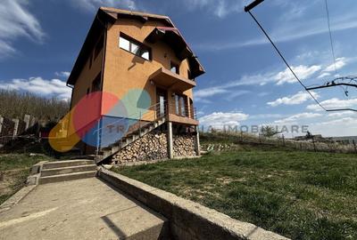 Casă individuală cu 5 camere cu Canalizare în Câmpenești - 1