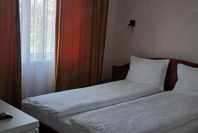 Apartament cu 3 camere decomandat în Central - 4