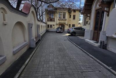 Casă cu 4 camere cu Teren 1266 Mp în Romană - 2