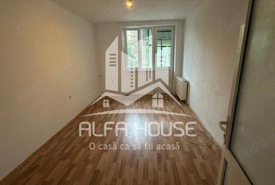 Vand 2 camere Decomandat zona Moroasa 1 - 6