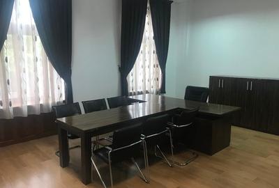 Imobil deosebit , ultracentral - de închiriat ! - 6
