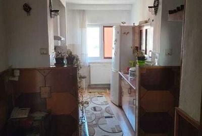 Apartament cu 3 camere decomandat în Central - 2