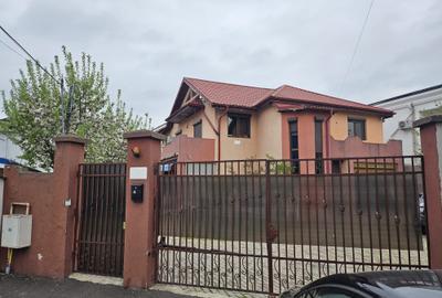 Casă cu 5 camere cu Canalizare în Exterior Sud - 8