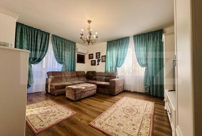 Apartament cu 3 camere decomandat, mobilat în Cornitoiu