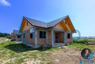 Casa la ro?u, Hemeiu? ! - 8