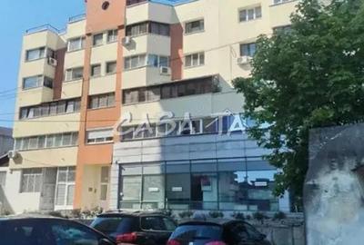 Apartament cu 3 camere decomandat în Central - 3