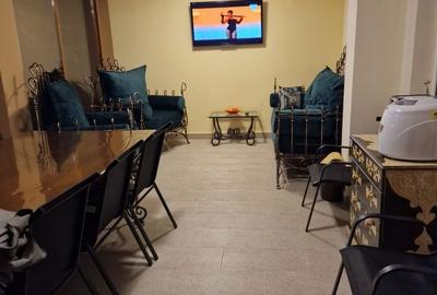 Casă cu 5 camere cu Teren 404 Mp în Central - 2