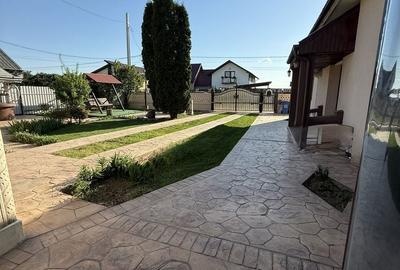 Casă cu 3 camere decomandat în Cordun - 3