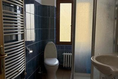 De vanzare apartament 2 camere ,ultracentral ,la casa - 3