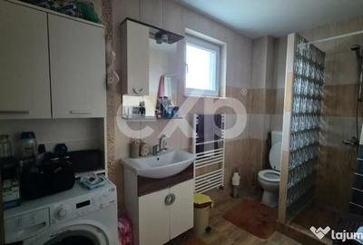 Casă cu 4 camere cu Teren 553 Mp în Hințești - 2