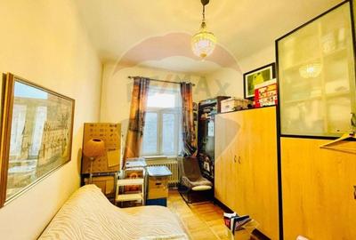 De vanzare | 3 camere | Piata Lahovari - 3