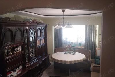 Apartament cu 3 camere decomandat în Sud - 4