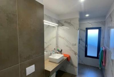 Casă cu 4 camere cu Teren 654 Mp în Satu Nou de Jos - 1