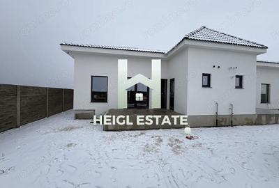 Casă cu 3 camere cu Teren 293 Mp în Giroc - 1