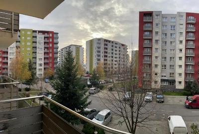 Inchiriez garsoniera  in Avantgarden 3 etaj 2 cu parcare si boxa - 1