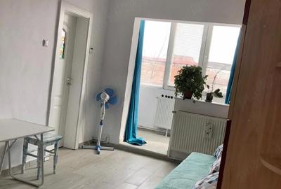 Garsonieră decomandată în Intim - 2