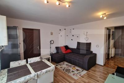 Apartament cu 3 camere semidecomandat, mobilat în Florești - 1