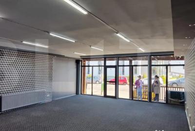 Spațiu comercial, de 100 mp, în Central - 8