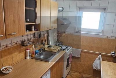 Apartament cu 3 camere semidecomandat, mobilat în Sălăjan - 3