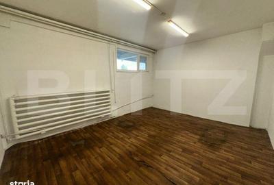 Spațiu comercial, de 4,500 mp, în Central - 2
