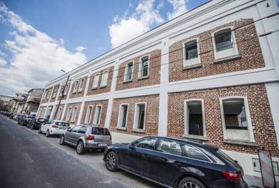 Apartament 2 camere mobilat/utilat lux cu terasa zona Parc Carol - 1